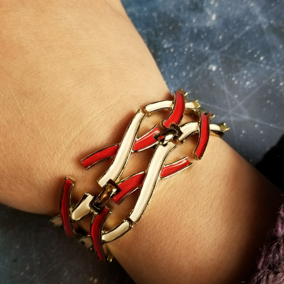 Relisted -Vintage Marvella red and white enamel X set - Picture 2 of 14